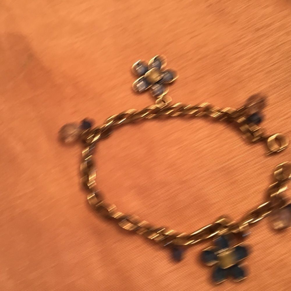 Silvertone Blue Daisy Bracelet - Picture 2 of 4